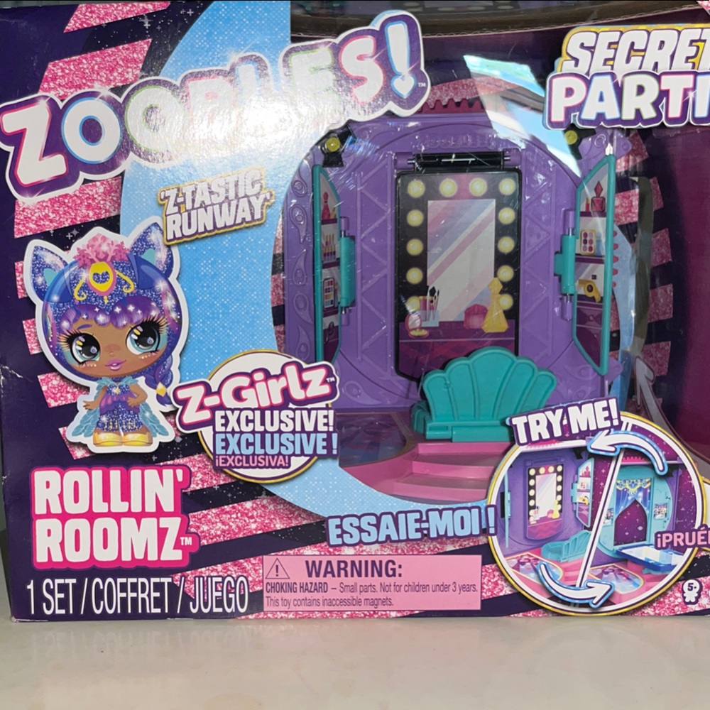 Zoogles Rollin' Roomz Secret Party Playset - Purple